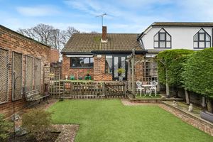 Photo 21- click for photo gallery